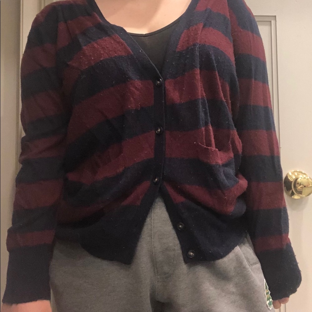 Wilfred 100% Cashmere Cardigan